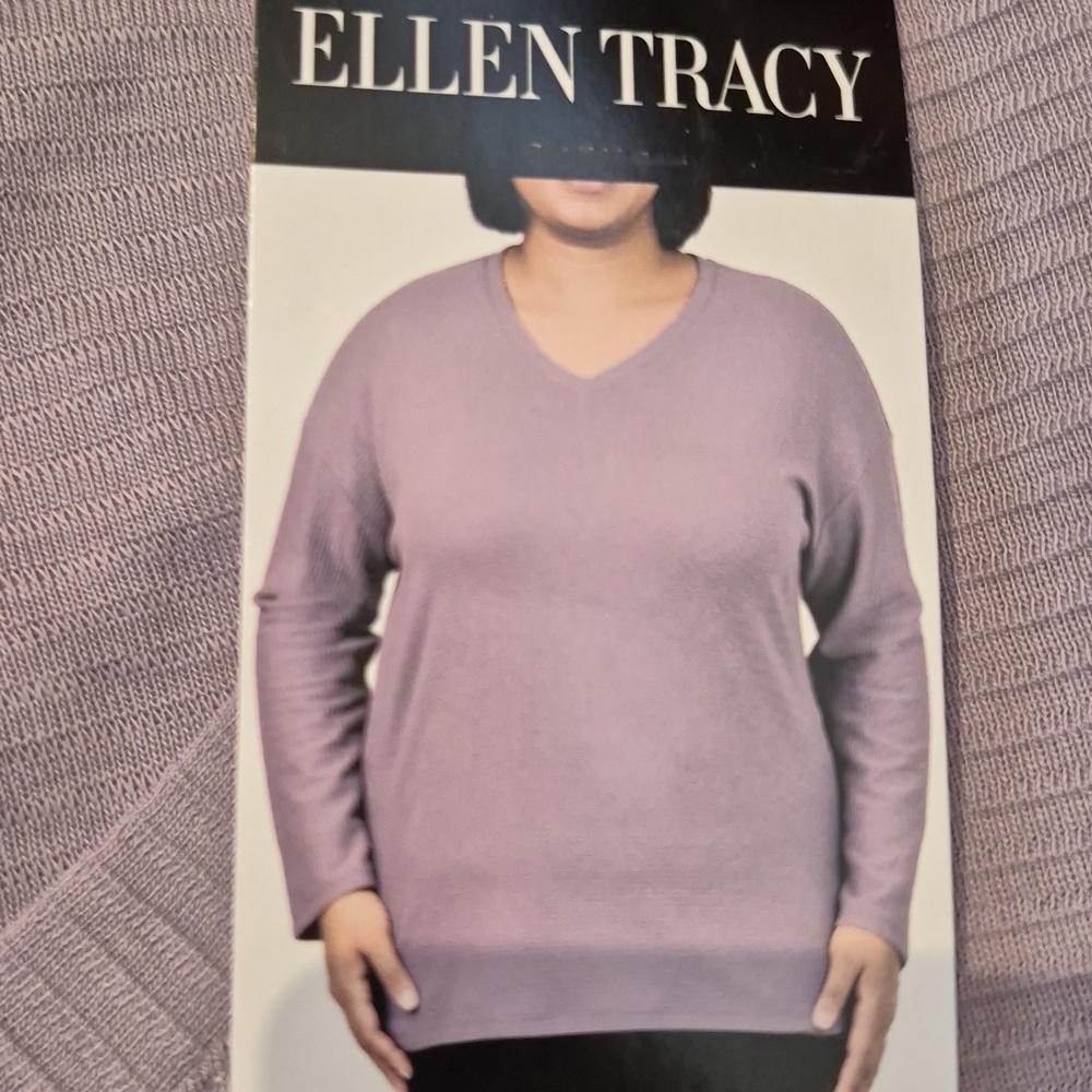 XL:💜Ellen Tracy Purple V-Neck Sweater